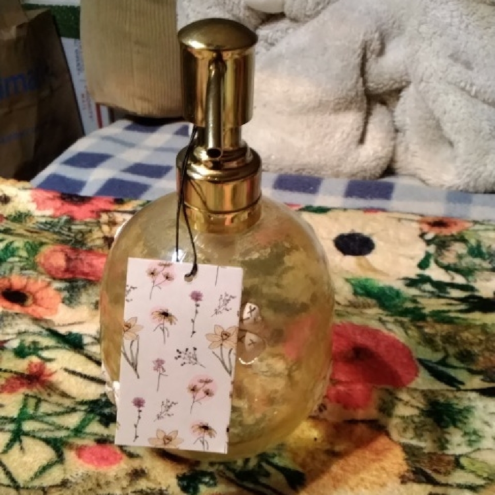 Luxurious Gold Floral Hand Soap Dispenser